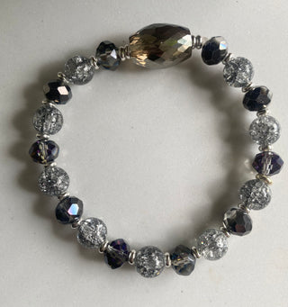 Crackle/faceted gray/silver barrel beaded bracelet