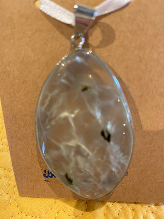 CC- Large Oval Pendant Prehnite Green - MTS