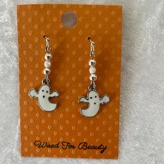 Halloween earrings, small white ghosts