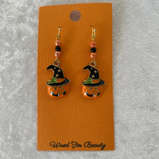 Halloween earrings, metal pumpkins w/ black hats