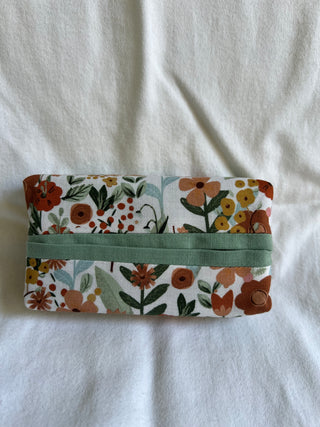 flowers brown travel tissue holder