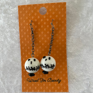 Halloween earrings, Jack Skellington style heads