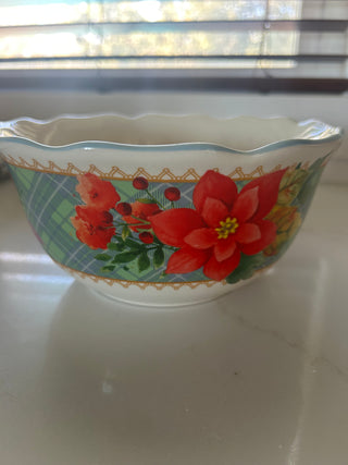 Pioneer Woman Green Plaid and Floral mixing bowl, typically found in 8-inch diameter