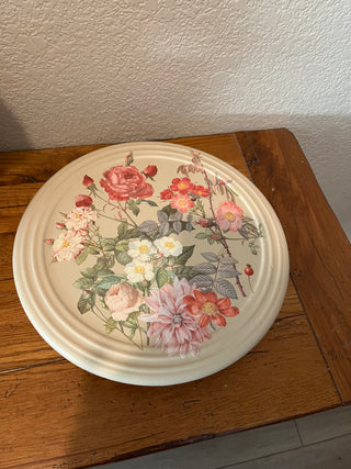 Lazy Susan with transfers