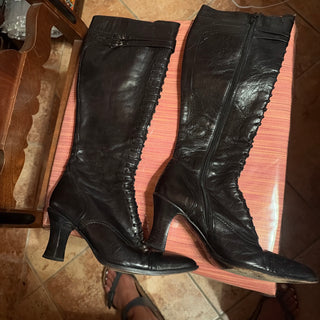 Via Spiga Dacia Black Leather Boots Pointed Toe Knee High Size 7M