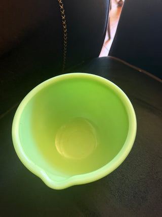 Vintage Jadelite 4 Cup Stand Mixier Bowl  with Pour Spout VV