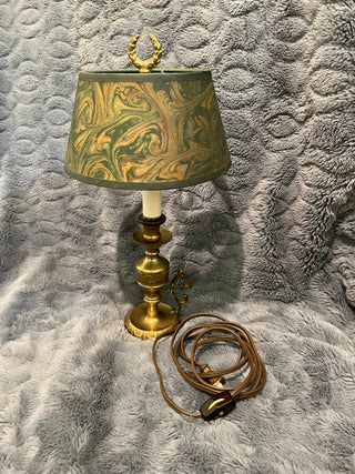 Vintage Brass Hollywood Regency Table Lamp with Marbled Shade