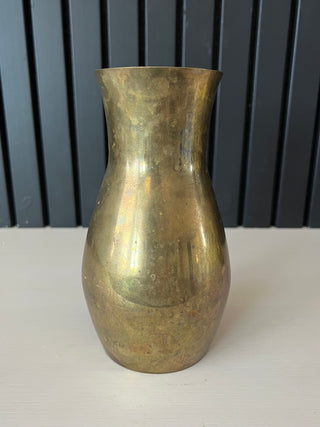 Vintage brass bulbous vase 7”