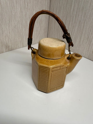 Vintage Japanese Ceramic Trainware Teapot Set – Hexagonal Pagoda Design with Woven Bamboo Handle & Matching Tea Cup Lid