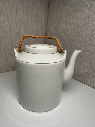 Vintage Chinese Porcelain Teapot with Woven Bamboo Handle – Hand-Painted Figure Design