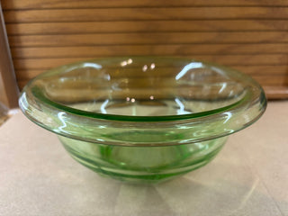 Vintage Hazel Atlas Uranium Glass Mixing Bowl (1930)