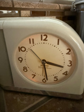 Vintage Big Ben Moon Beam Alarm Clock