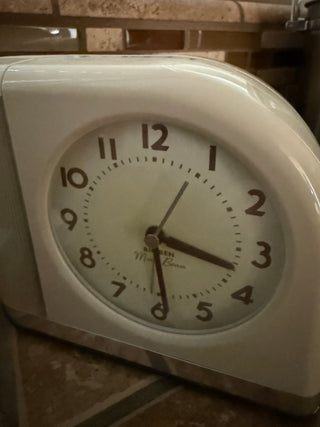 Vintage Big Ben Moon Beam Alarm Clock
