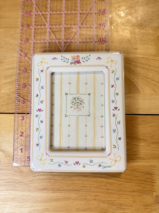 Vintage Floral Picture Frame - Cottage Garden Design with Teddy Bears & Bows