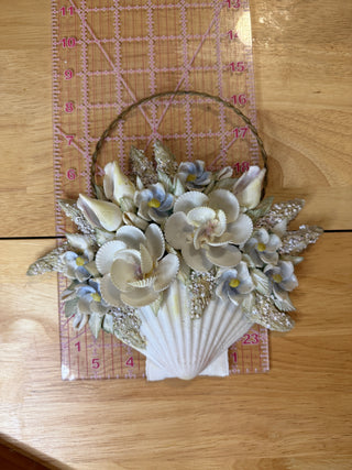 Vintage Seashell Floral Wall Basket - Handcrafted Shell Art with Blue & White Flowers