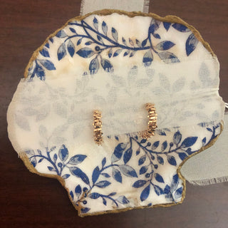 Twisted Hoop Earrings Leaves Shell Trinket Dish