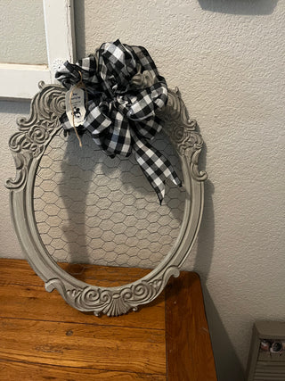 Picture Frame with Chicken Wire