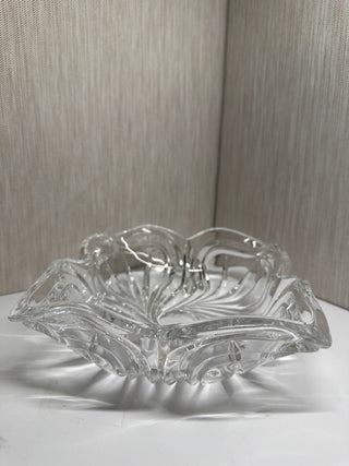 Mikasa Crystal Flores Bowl 8" Swirl Four Leaf Clover Pattern Made in Germany