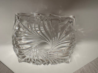 Mikasa Crystal Flores Bowl 8" Swirl Four Leaf Clover Pattern Made in Germany