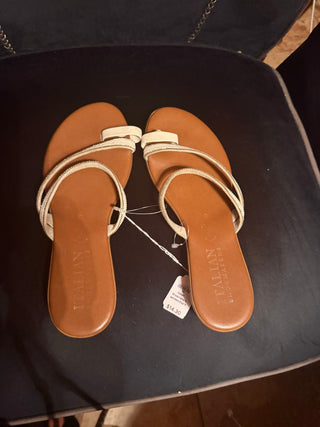 Italian Shoemakers sandals Size 9