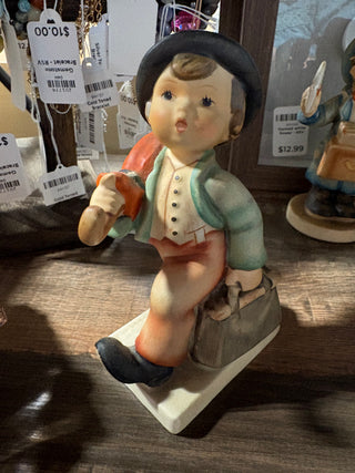 Hummel Goebel "Merry Wanderer"
