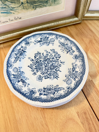 Vintage Blue & White Floral Dessert Plates – Set of 4, 7"