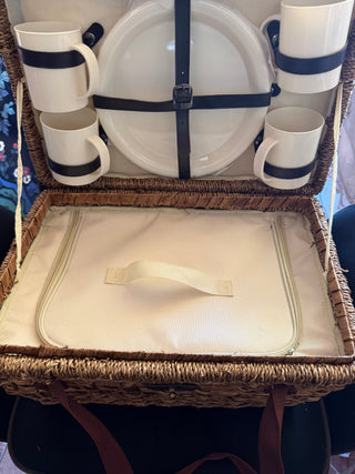 Picnic Bamboo Basket Set of 4 Bed Bath and Beyond  VV