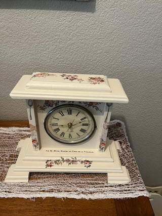 Clock with transfers