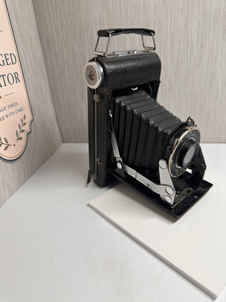 Antique Kodak Junior Six-16 Series II Folding Camera