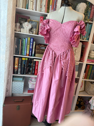 Vintage Pink Lace Party Dress – Dramatic Ruffled Sleeves – Made in USA