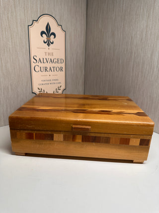 Vintage MCM Mixed Wood Marquetry Keepsake Box