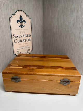 Vintage MCM Mixed Wood Marquetry Keepsake Box