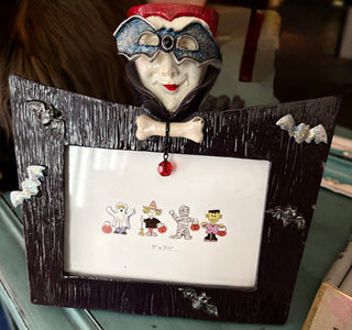 Halloween Vampire Bat Photo Frame 5 x 3.5 Inch