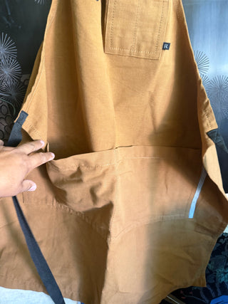 Cake Bread Cellars Apron honey gold VV