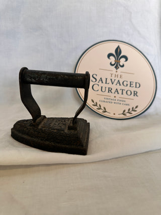 Vintage No. 3 Cast Iron Sad Iron (3 lbs)