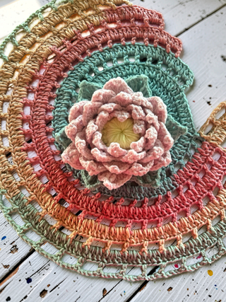 Handcrochet table runner w 3D crochet flowers