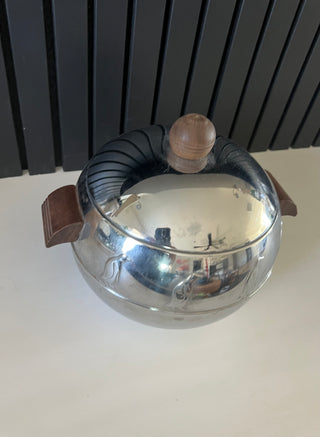 Vintage cold and hot penguin chrome server