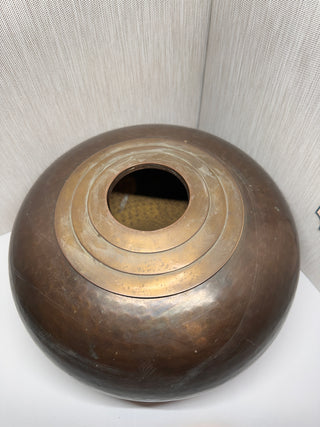 Vintage Heavy Hand Hammered Brass Bronze Orb Vase Stepped Ring Neck 11"x7"