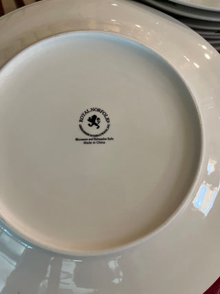Royal NorFolk 10 1/4" Lemon Dinner Plate