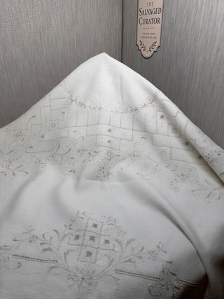 Vintage 95x48 Embroidered Linen Tablecloth Rectangular Cream Floral Cutwork