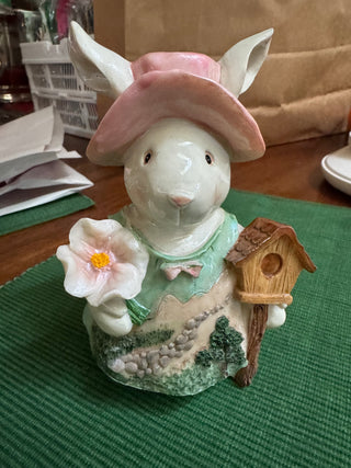 Vtg Bunny Figurine-KL RCD