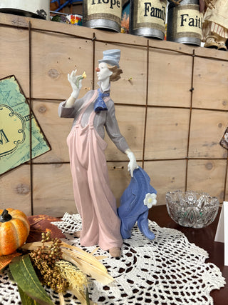 Lladro A Mile of Style (see note)