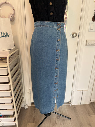 Vintage Denim Midi Skirt – High-Waisted Button-Front A-Line Jean Skirt