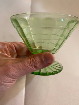 Uranium glass Ice cream dishes