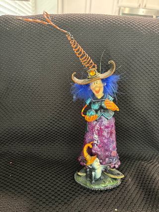 LE - Vintage Halloween Resin/metal witch