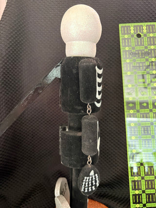 LE - Skeleton Nutcracker