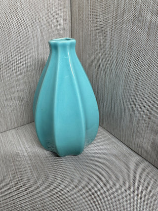 Turquoise Fluted Ceramic Vase – Glossy Teal Gourd Shape
