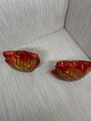 Ceramic Autumn Maple Leaf Salt and Pepper Shakers Set 3.5"