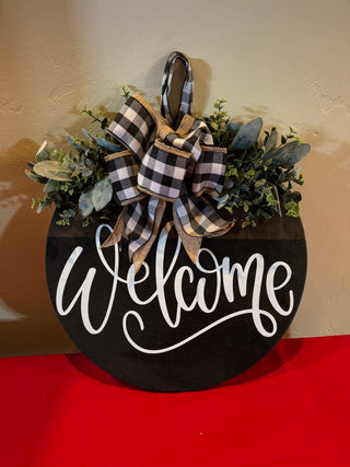 Hanging 17" Round Welcome Wood Sign w/ Decor