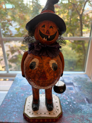Halloween Pumpkin "clyde" Witch Treater Figurine